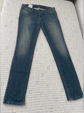 Diesel Women’s Blue Slim Fit  (Sweat Pant) Jeans size 31
